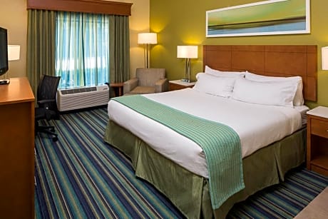 King Room - Hearing Accessible - Roll-in Shower