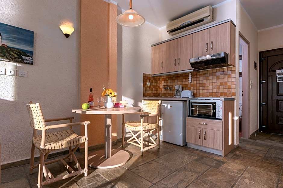 Agnanti Hotel Apartments