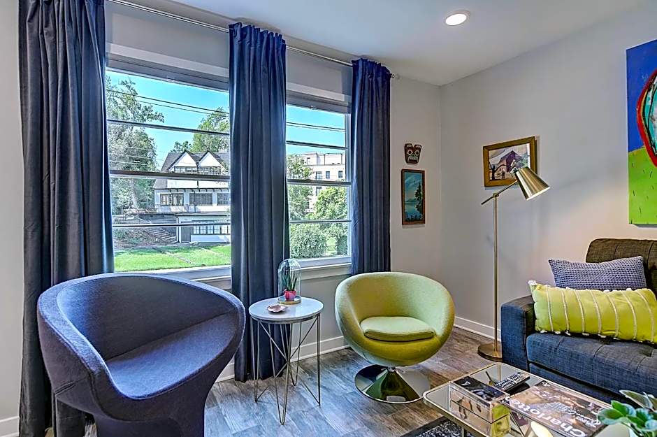 The Home Collection CLT: 510 Queens