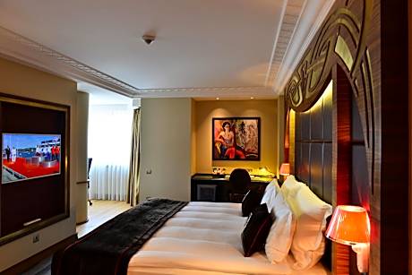 Executive Deluxe King Room