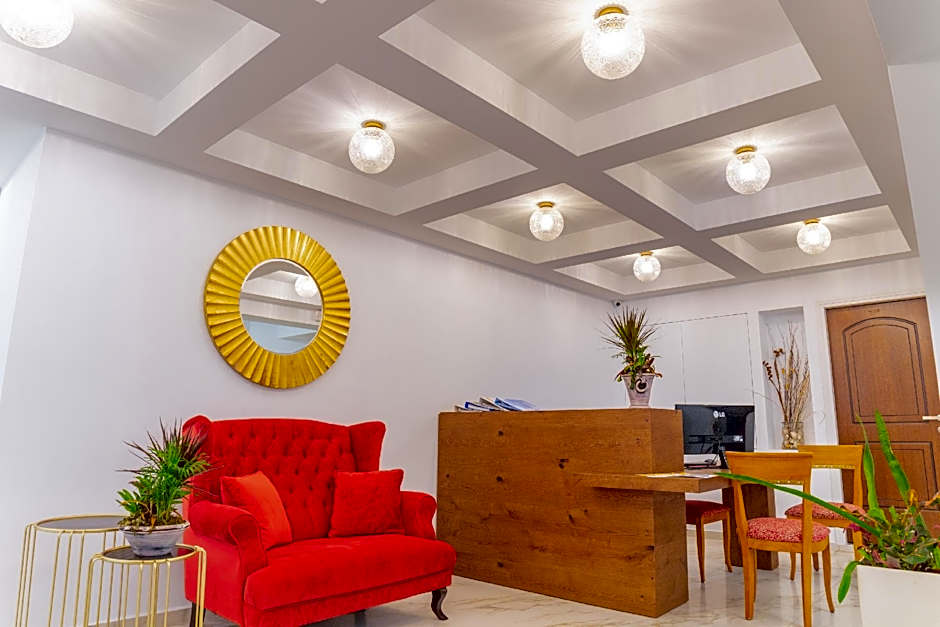 Camelot Royal Beds by Checkin