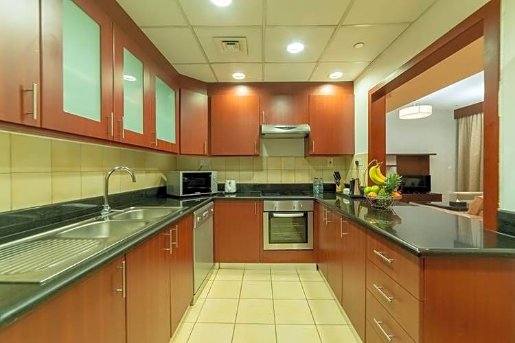 Suha Jbr Hotel Apartments Jumeirah, How To Update Kitchen With Dark Cherry Cabinets In Taiwan