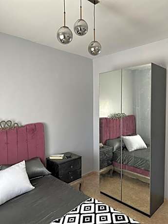 Villa in a compound with a rooftop in sheikh zayed