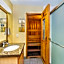 Grand Park Hotel & Suites Downtown Vancouver, Ascend Hotel Collection