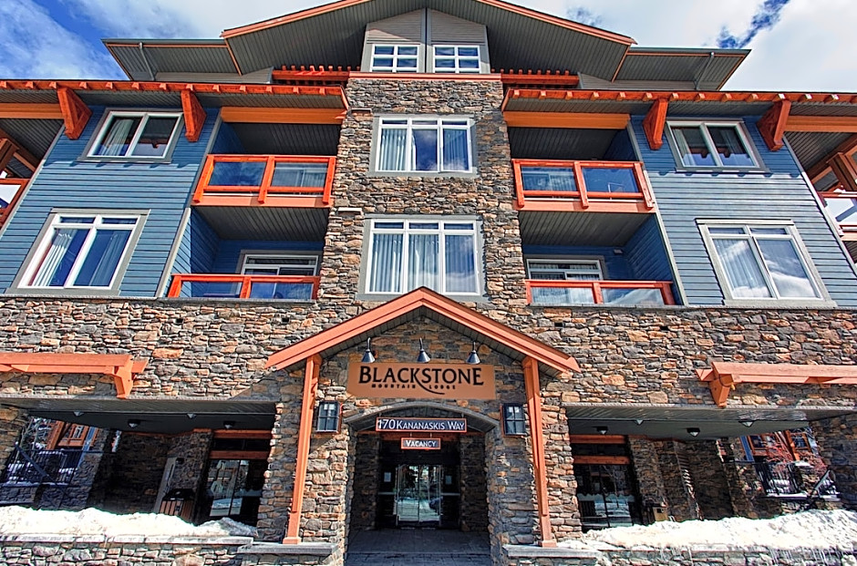 Blackstone Mountain Lodge by CLIQUE