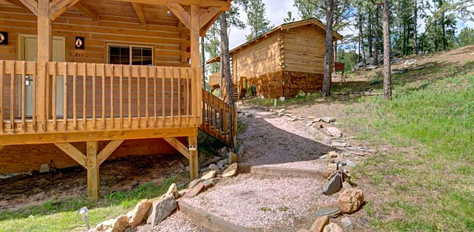 Rock Crest Lodge & Cabins