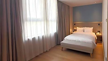 Standard King Room - Disability Access