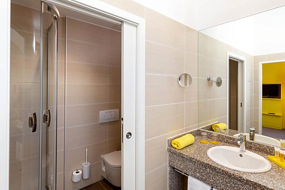 HiLight Suites Hotel