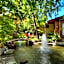 Dinah`S Garden Hotel