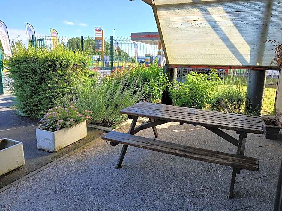 Unisotel Valenciennes EX-hôtel F1