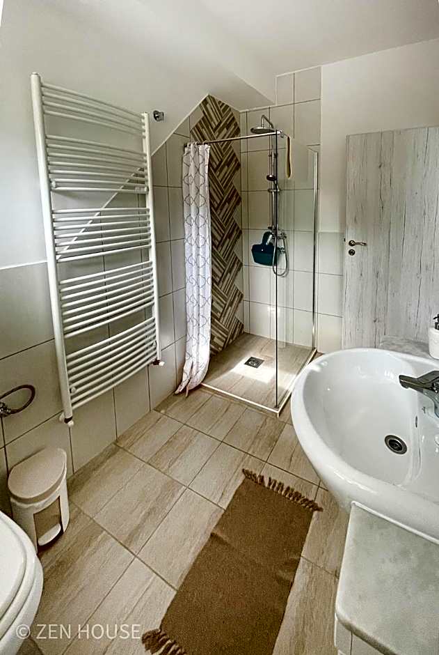 Zen House ADULT ONLY 16plus