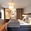 Ascot Hotel