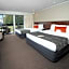 Quality Hotel Lincoln Green