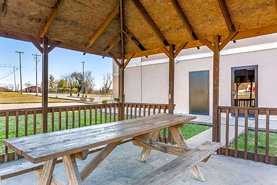 Comfort Suites South Point - Huntington