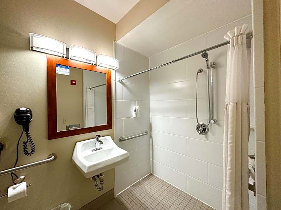 Comfort Inn & Suites Geneva- West Chicago
