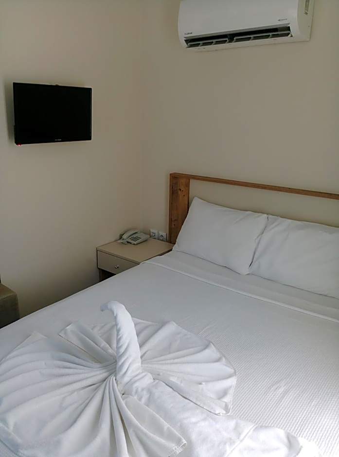 Rich Melissa Hotel