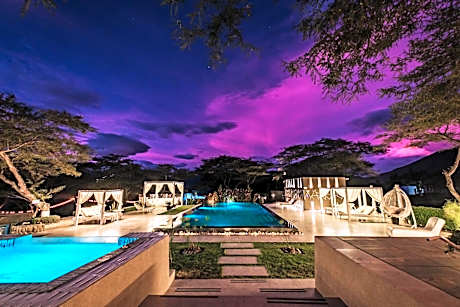 Tunas & Cabras Hotel