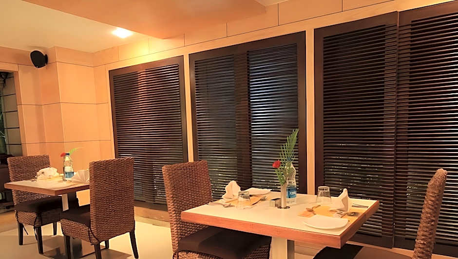 Iris - The Business Hotel