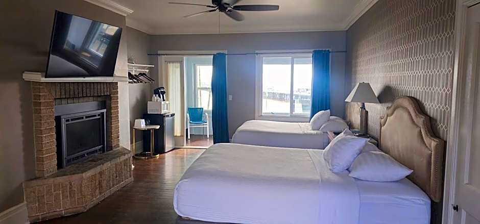 Casablanca Inn on The Beach