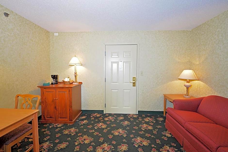 OurGuest Inn & Suites Downtown Port Clinton