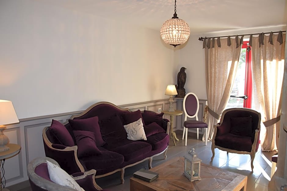 Le Petit Relais