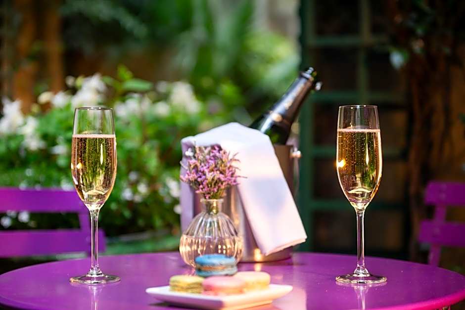 Hotel Galileo Champs Elysees