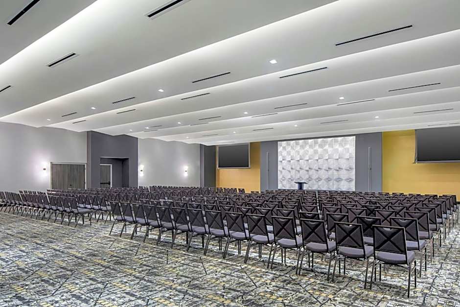 Renaissance Daytona Beach Oceanfront Hotel