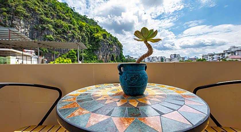 Junshe Bontique Guest House