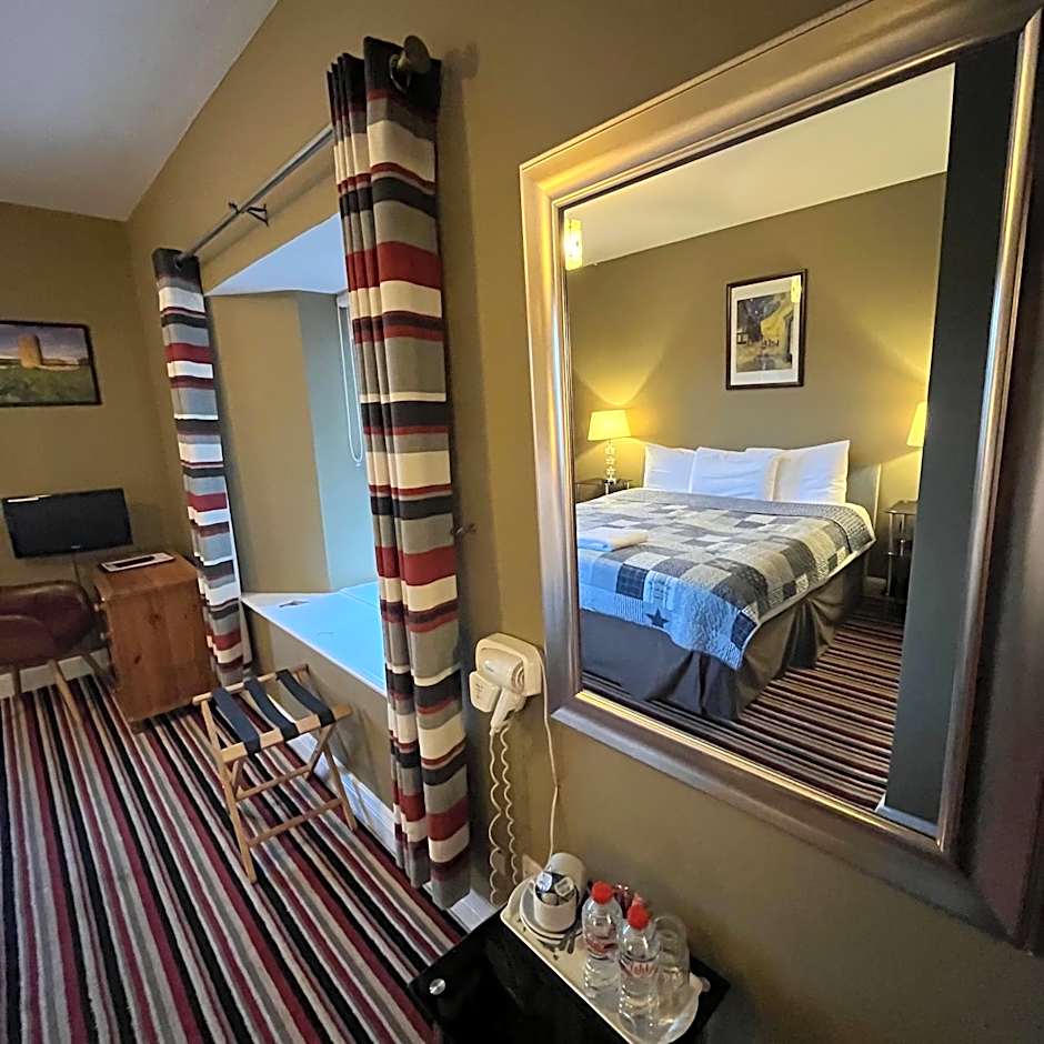 The Yeats County Inn Hotel