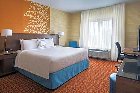 Deluxe King Room - Low Floor