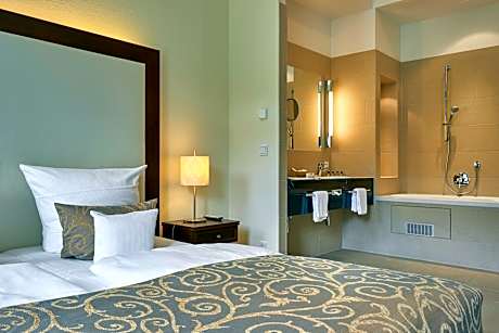 Deluxe Junior Suite - River Side