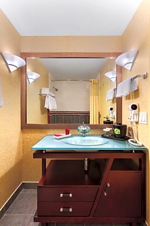 Two Queen Beds Interior Entrance