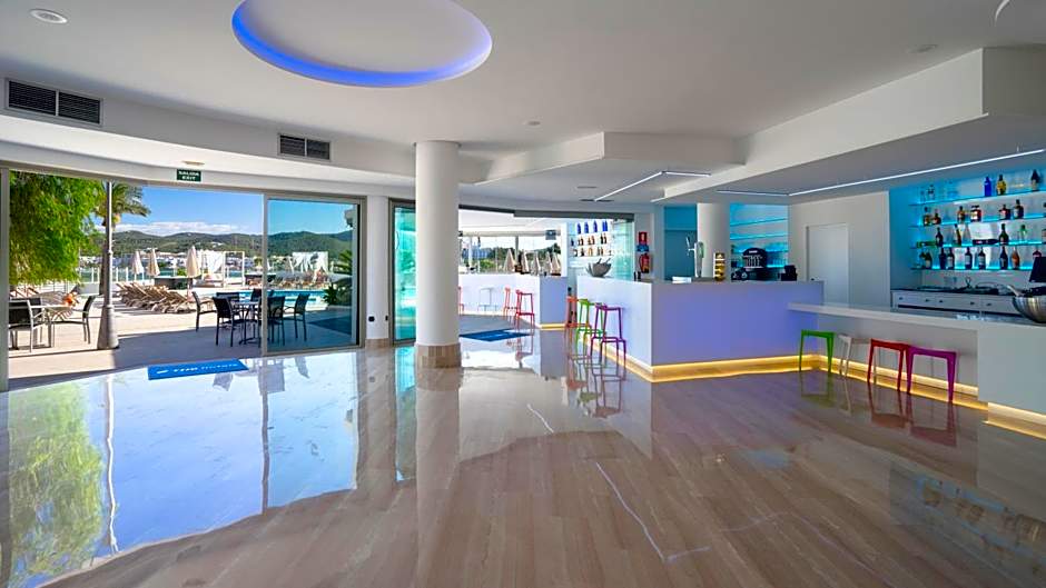 THB Ocean Beach-Adults Only