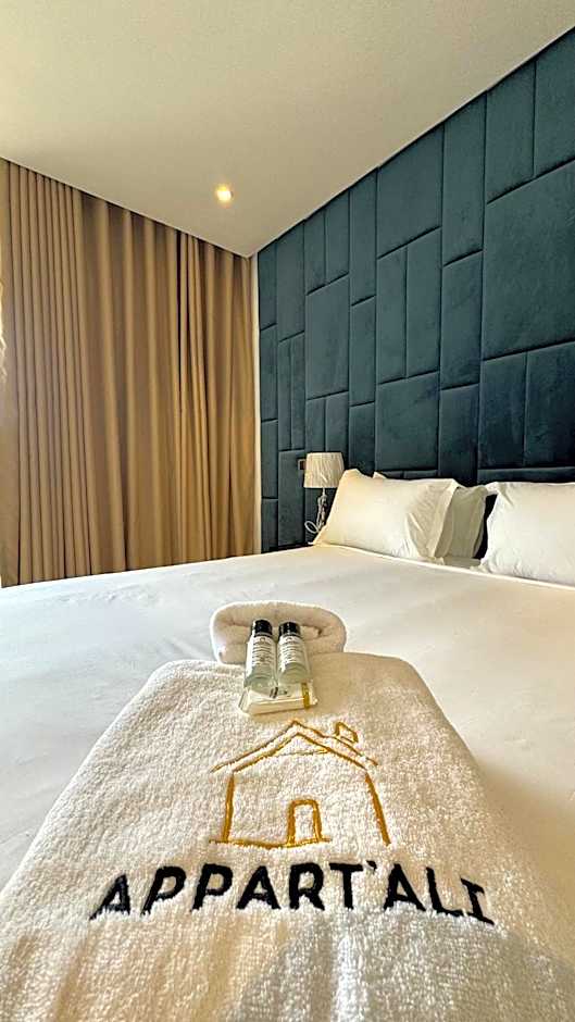 Garden View and Terrace 3BR - AppartAli Luxury Platform