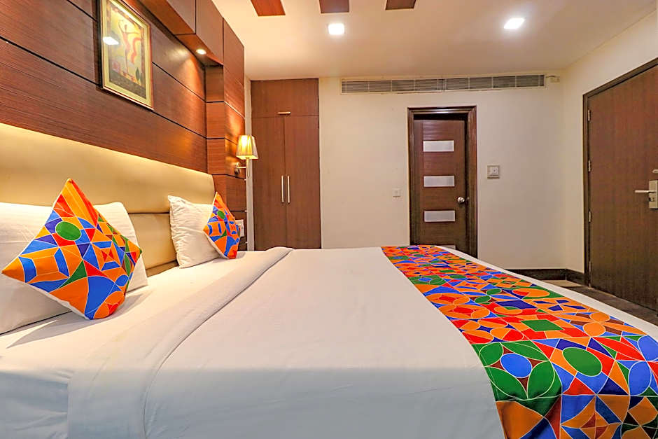 FabHotel Admire Suites