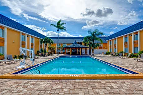 Quality Inn & Suites Heritage Park