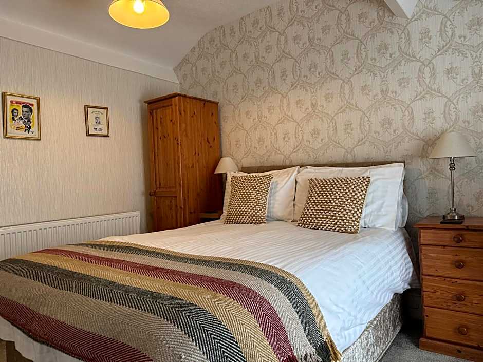 The Raincliffe Hotel