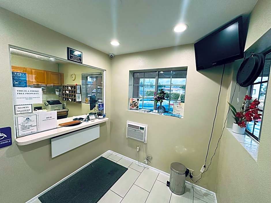 Americas Best Value Inn- Calimesa