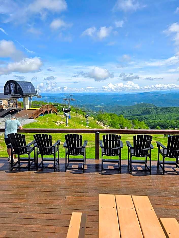 Beech Mountain Studio - Summer Slopes & Concerts