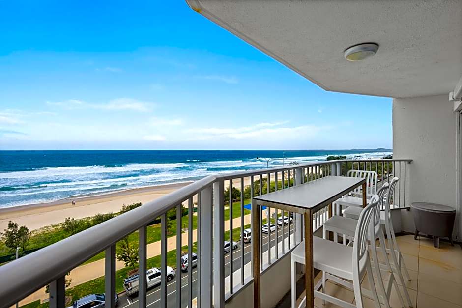 Pacific Plaza Apartments