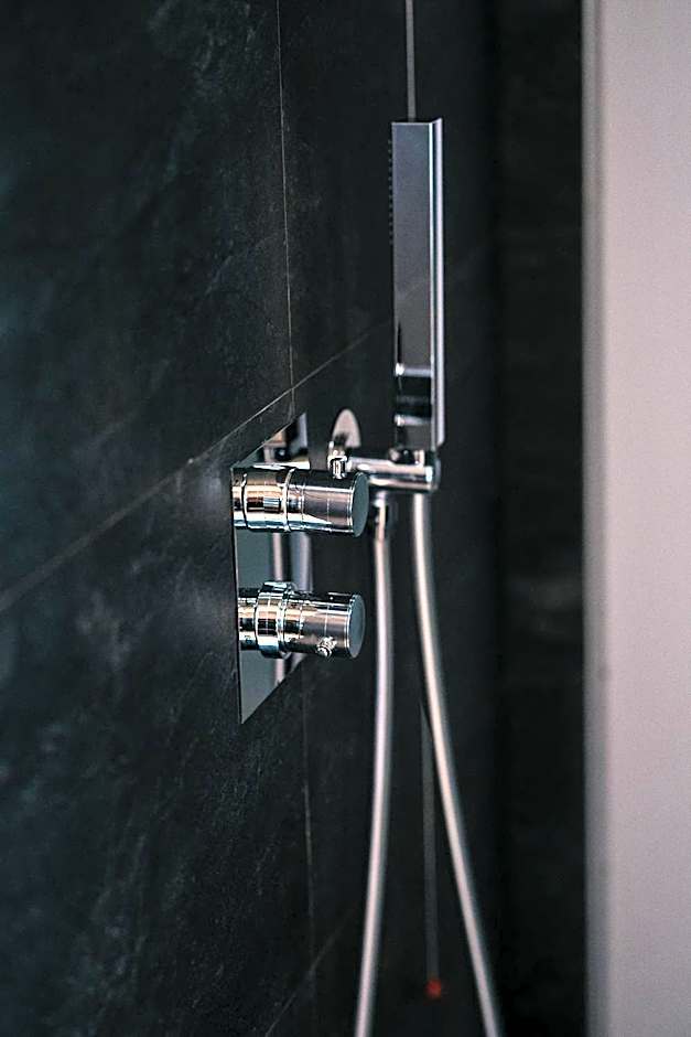 Emotional Grand Motel