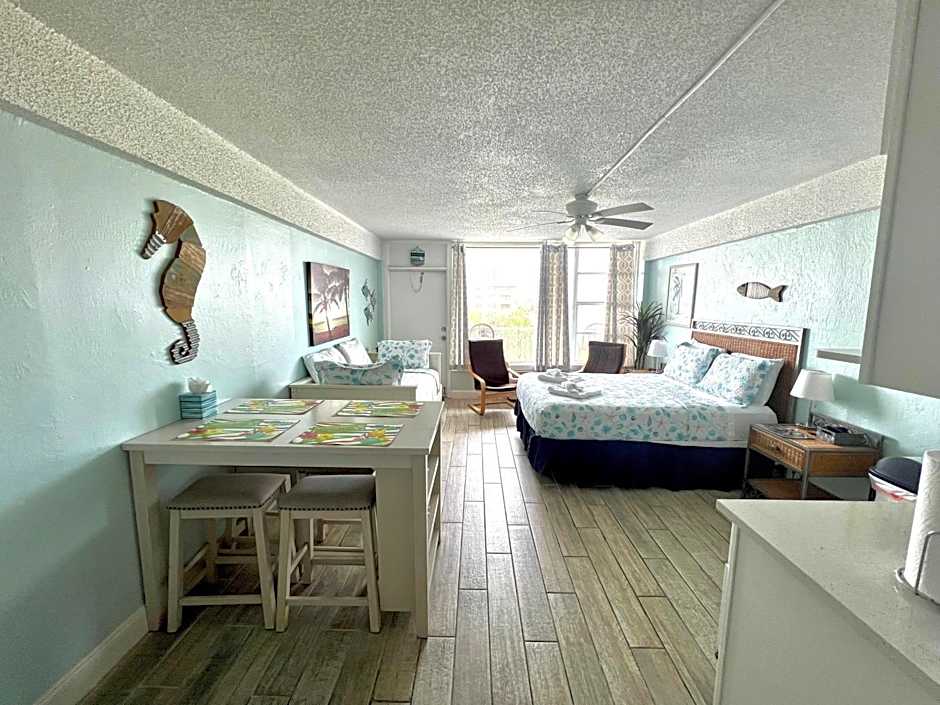 I Need A Vacay Now! Remodeled Studio