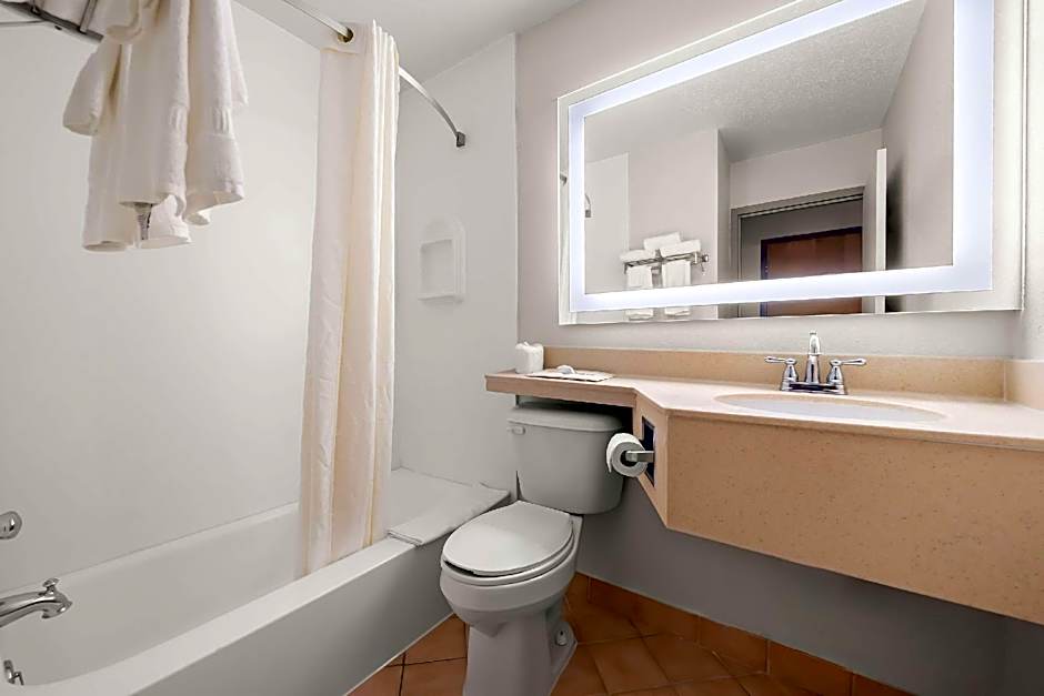 Suburban Studios, Kearney