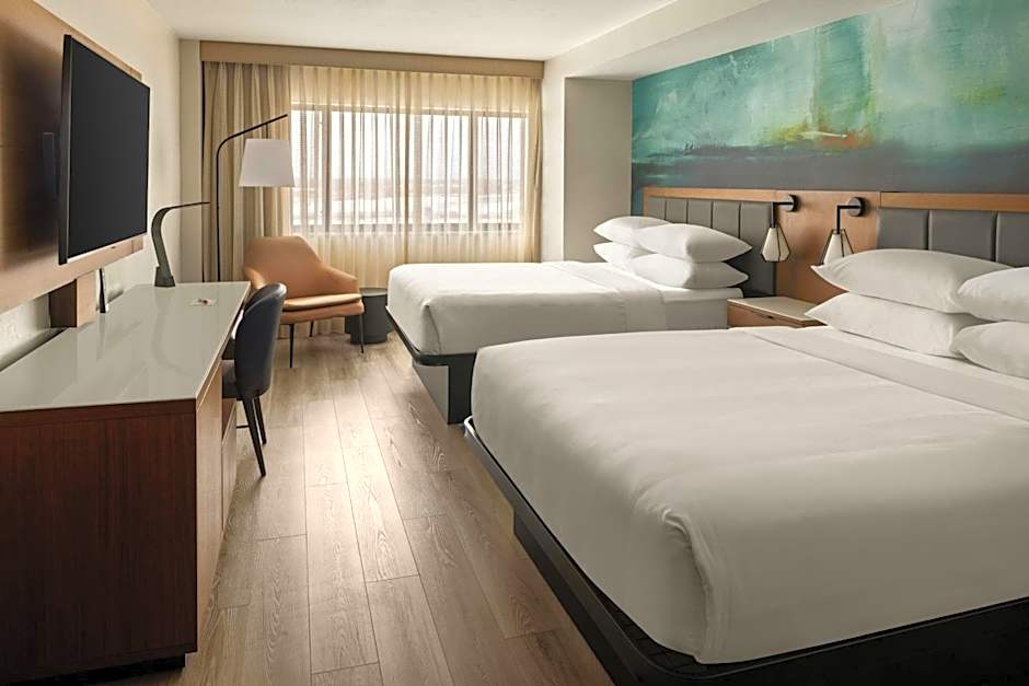 Oshkosh Marriott Waterfront Hotel & Convention Center