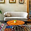 Envoy Hotel