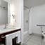 Holiday Inn Express- West Sacramento By IHG