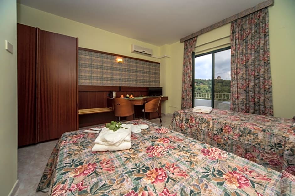 New Petit Hotel