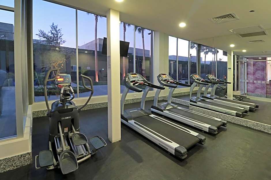 Holiday Inn Express Hotel & Suites Hermosillo By IHG