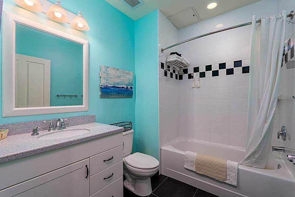 Harbour House at the Inn 307