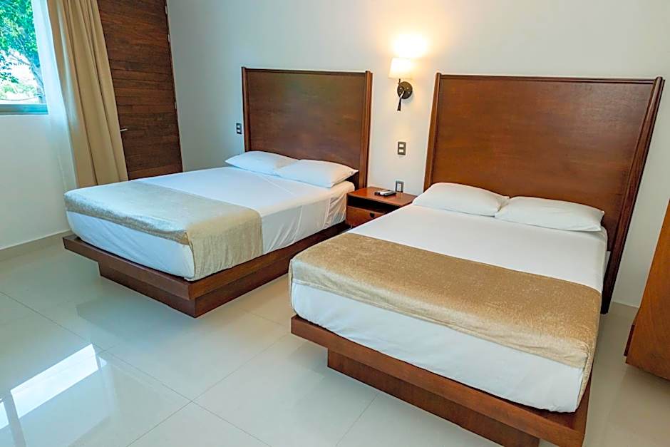 LA LOMA SUITES
